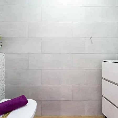 Malagasuite Impressive Seaviews Apartment *
